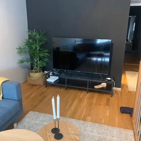 Modern In The Middle Of Center